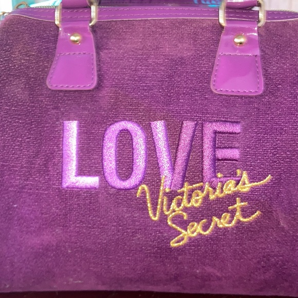 Victoria’s Secret LOVE handbag purple velvet - Picture 4 of 10